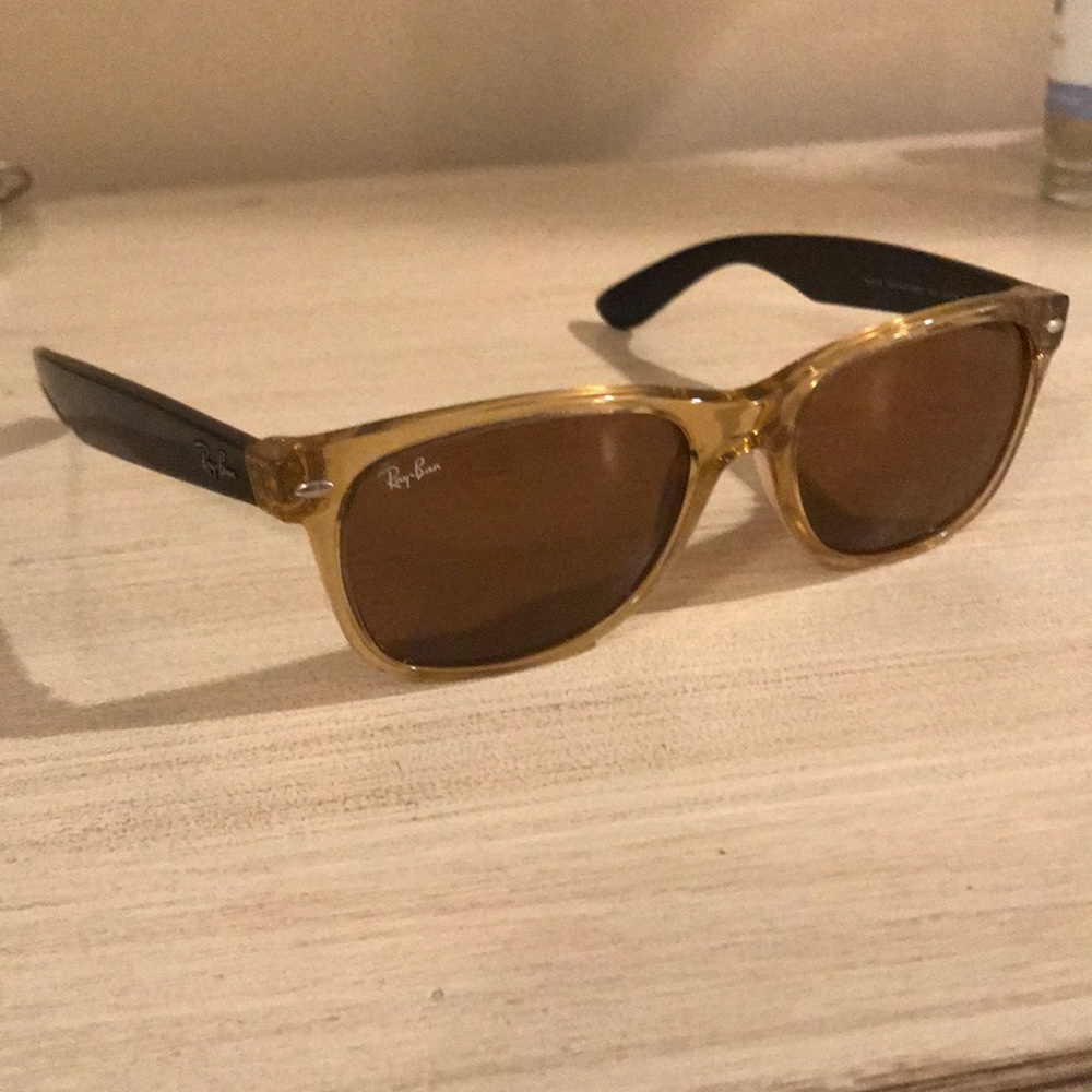 Ray-ban wayfarer sunglasses